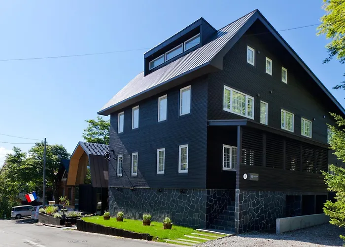 Niseko Hotels