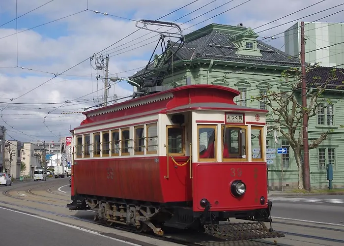 Hakodate Hotels near Spiaggia del Lido di San Giovanni with parking